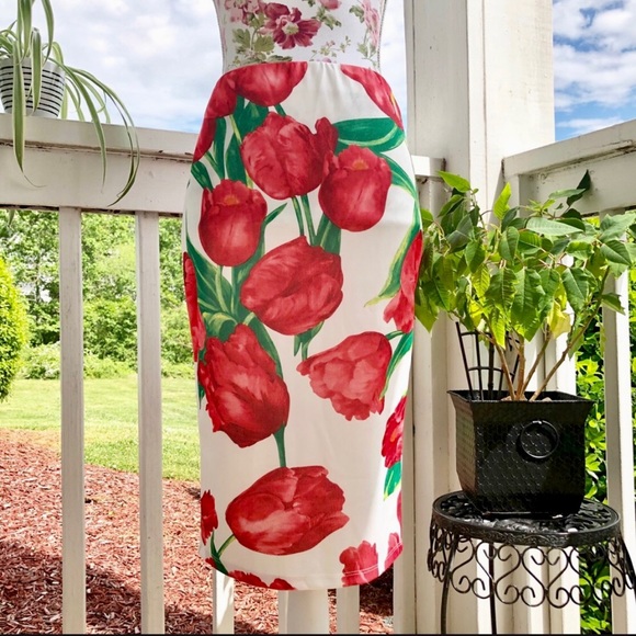 Floral Pencil Skirt - Picture 4 of 6